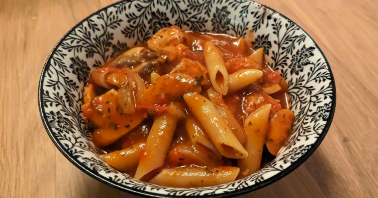 One Pan Tomato Mushroom Pasta